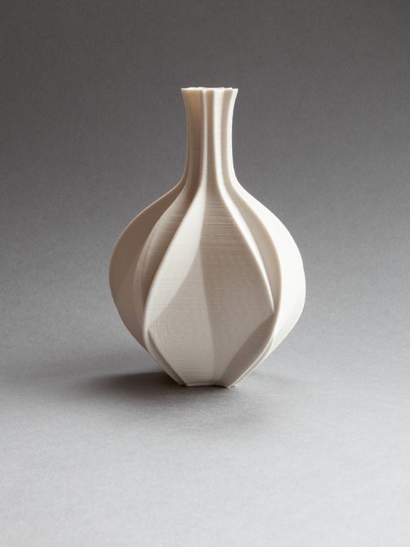 star bottle, white porcelain