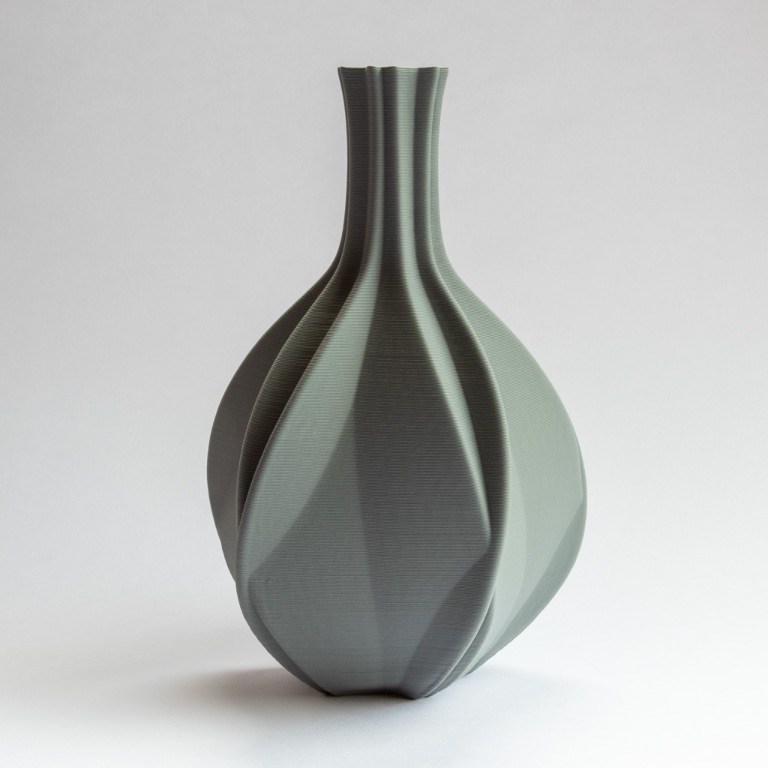 star bottle, grey porcelain