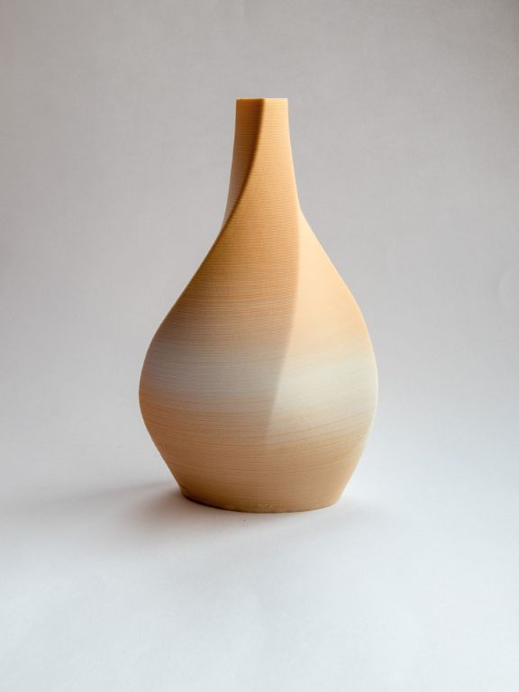 Yellow/white porcelain twisted ellipses