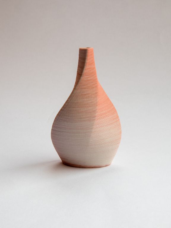 Red porcelain twisted ellipses